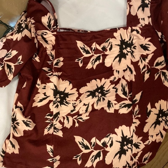 Lark + Grey crop top - Picture 1 of 8